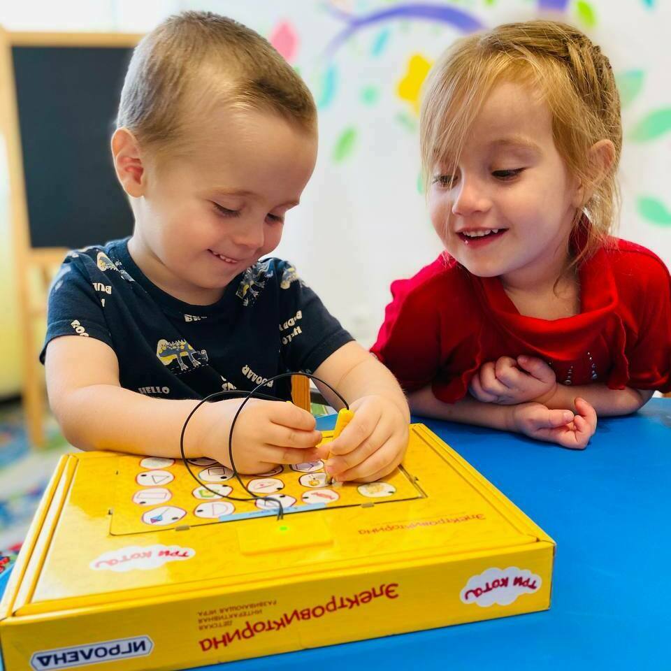 Малыши учатся во время игры – лучший метод раннего развития детей Малыши учатся во время игры – лучший метод раннего развития детей